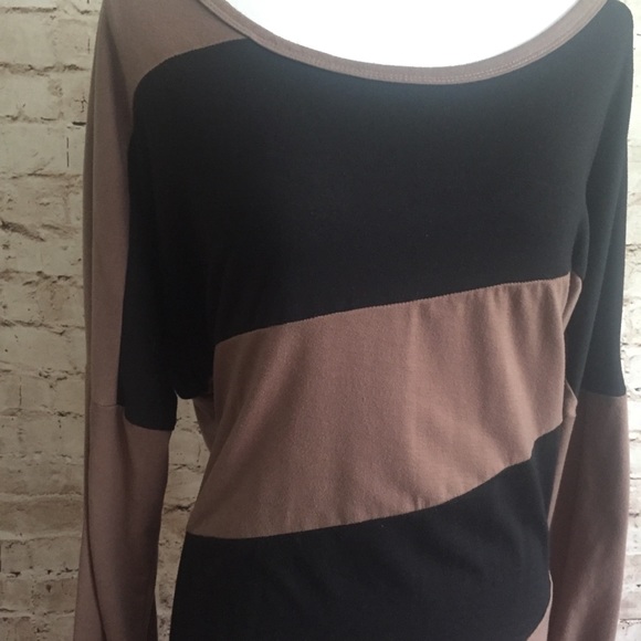 Batwing Sleeves Blouson Tunic - Picture 2 of 8